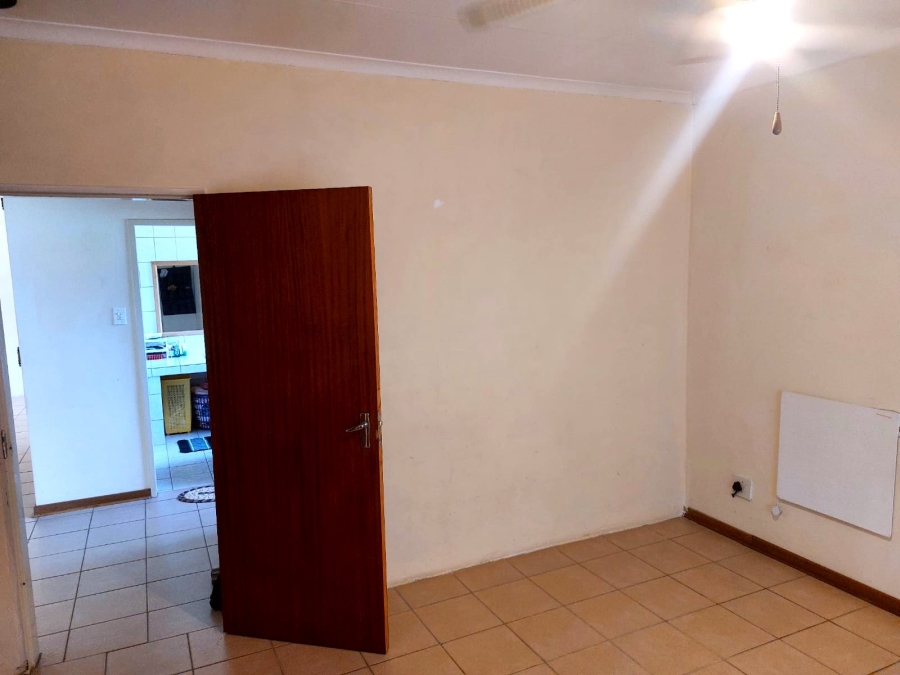 8 Bedroom Property for Sale in Swartruggens North West